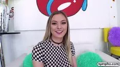 Reproducir sexo en el casting con una joven tan sexy
