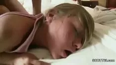 Reproducir se despertó para follar a su marido antes de ir a trabajar