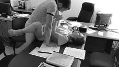 Play Secretary Fucked By The Boss And Filmed Secretly