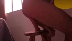 Reproduzir Casal emo fica íntimo com pau de borracha de grandes dimensões, curtindo seu próprio esperma